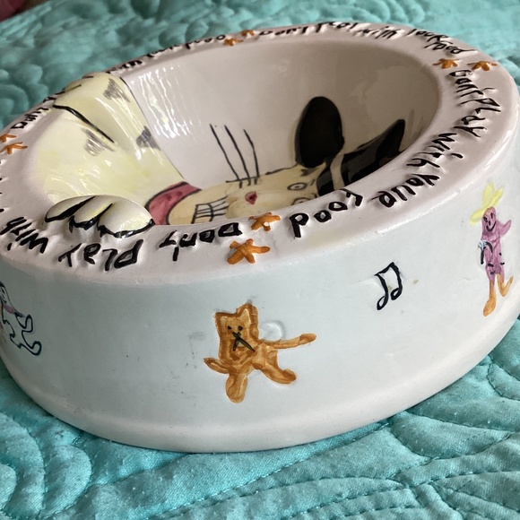 VINTAGE ‘DON’T PLAY WITH YOUR FOOD’ CERAMIC 3-D DOG BOWL - Picture 3 of 7